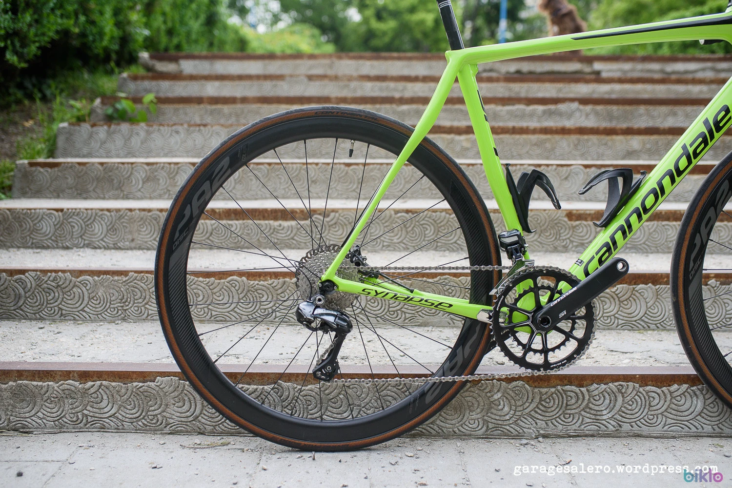 5. Cannondale Synapse carbon disc Ultegra Di2 roti aero Giant