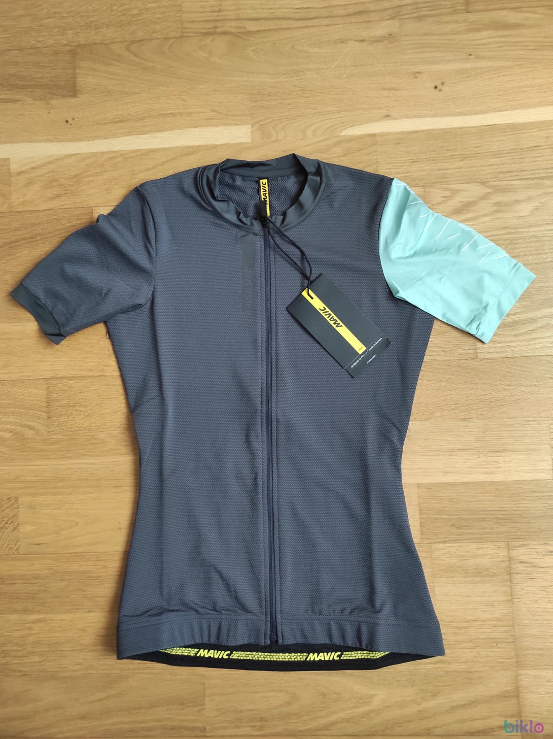 3. Tricou dama Mavic Essential Carbon/Mint marimea XS, nou