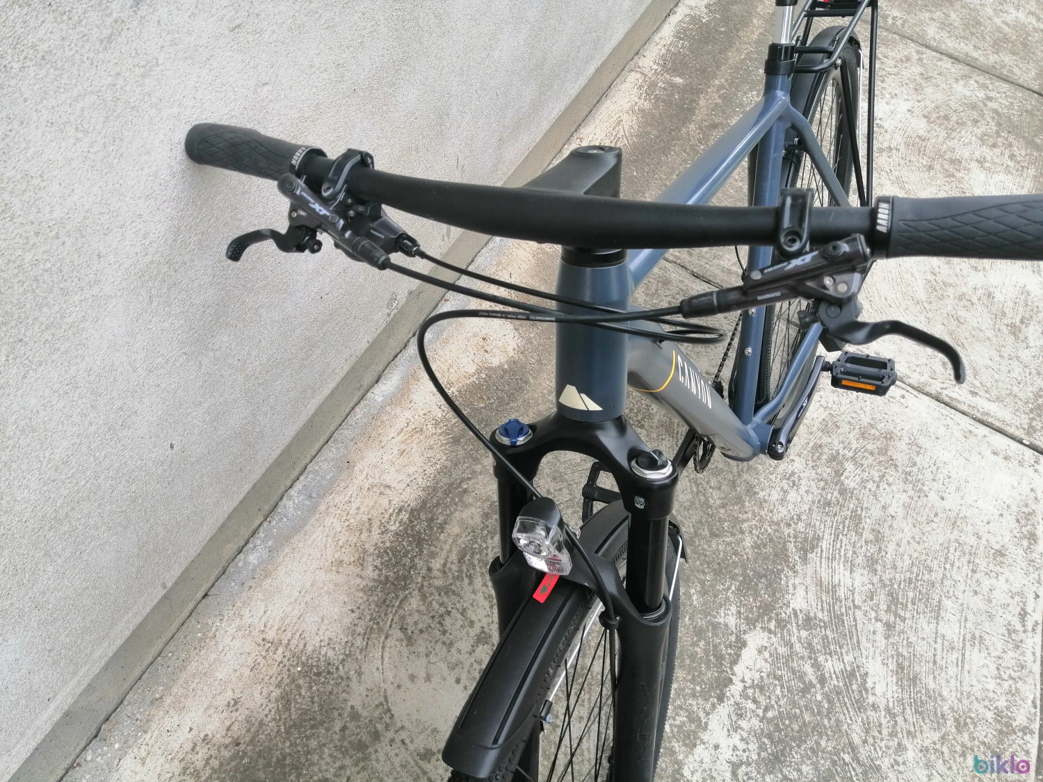10. Trekking canyon 28 full xt hidraulica 1x12 viteze