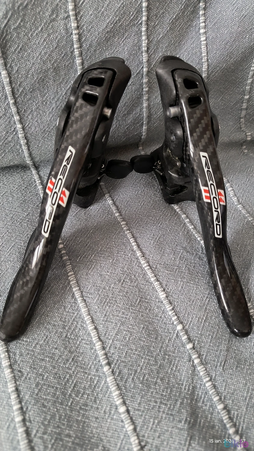 2. Set Campagnolo Record ergopowere + deraiore