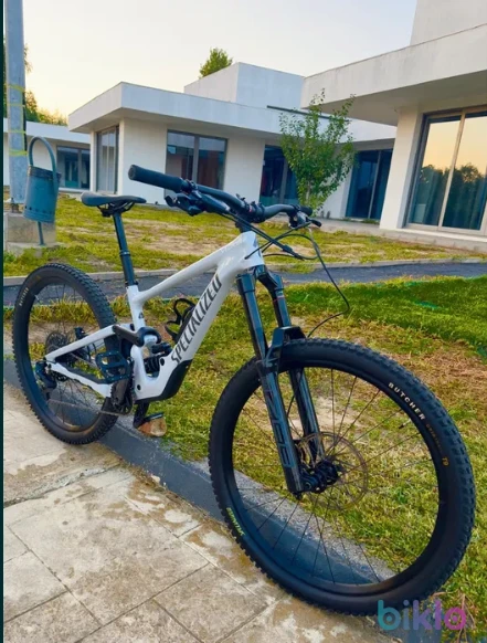 1. Specialized enduro comp 2024 cu garantie!