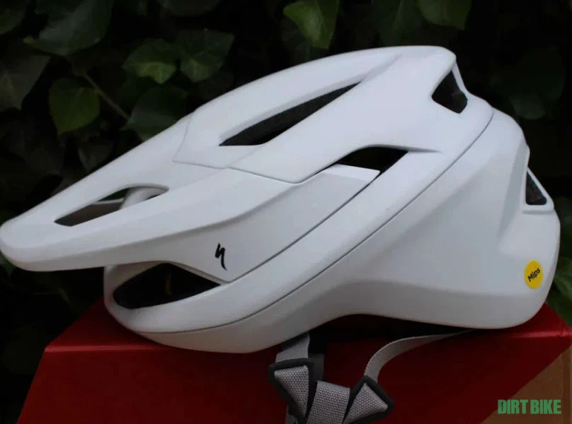 1. Specialized Camber Mips casca MTB - alb - marime XL(60-63cm)