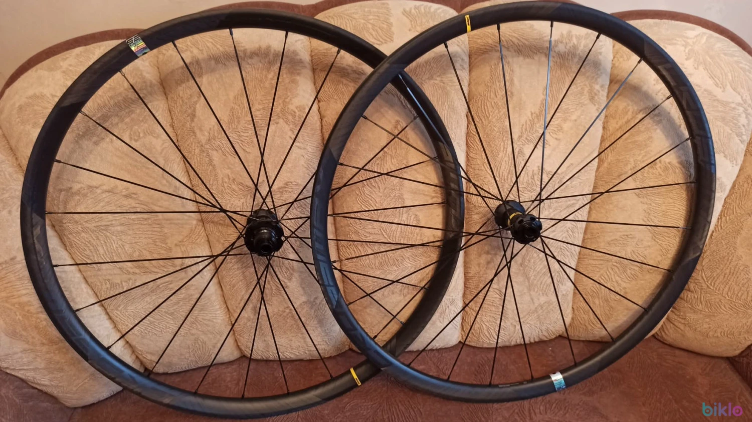 1. Roti Mavic Crossmax SL Ultimate 30-29 inch UST Carbon