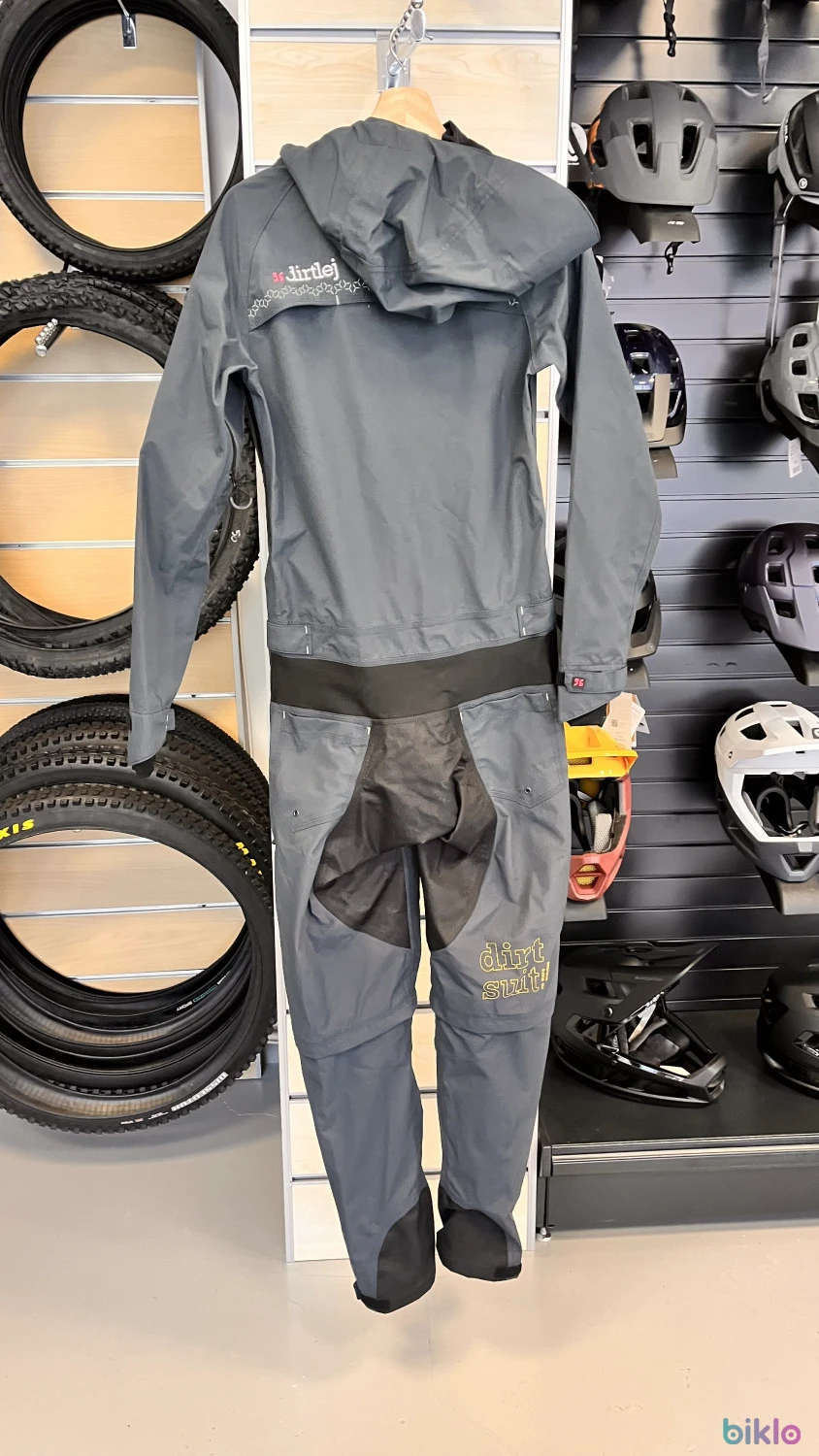 2. Combinezon impermeabil Dirtlej Ladie's Pro Edition