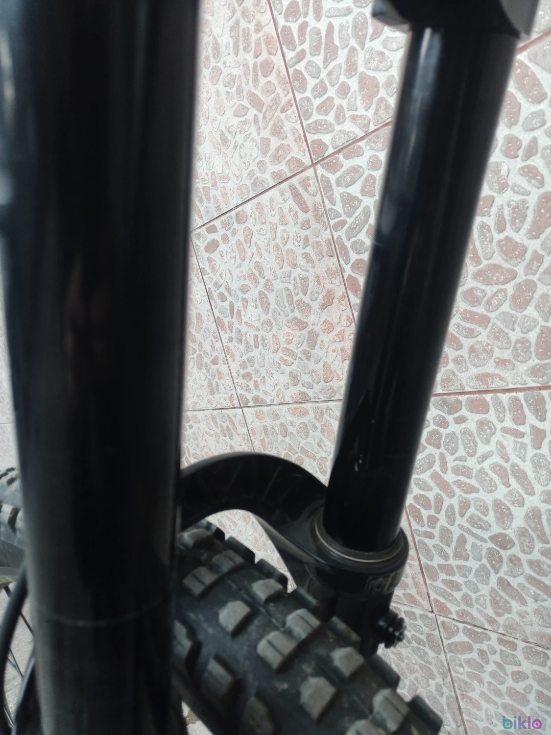 13. Vand bicicleta Santa Cruz V10.7, 29er, M