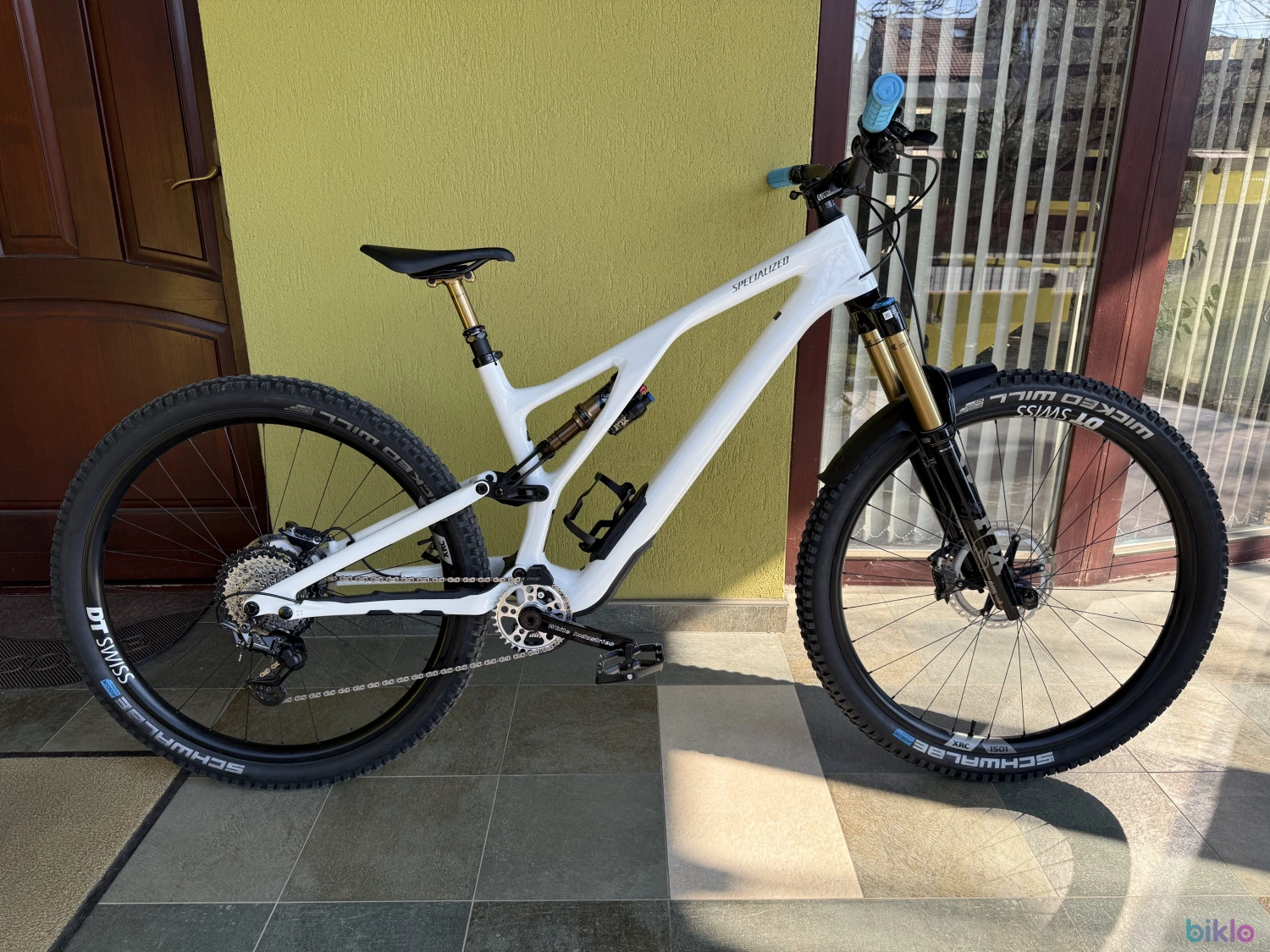 1. Specialized Stumpjumper EVO PRO 2023, L-XL , full Factory