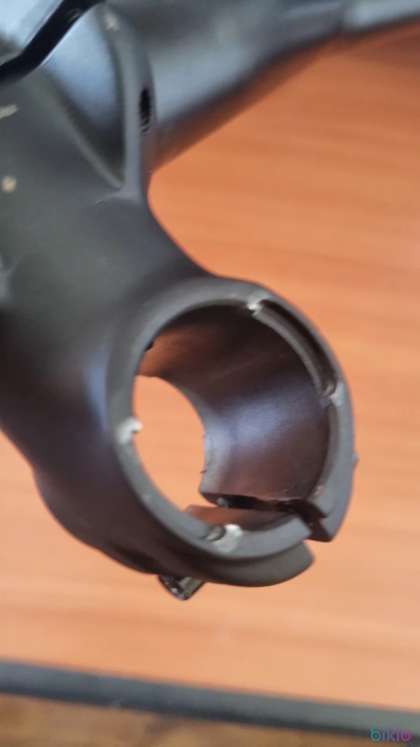 3. Pipa Bontrager 50mmx 31.8 (standard si TREK - knock block compatibil)