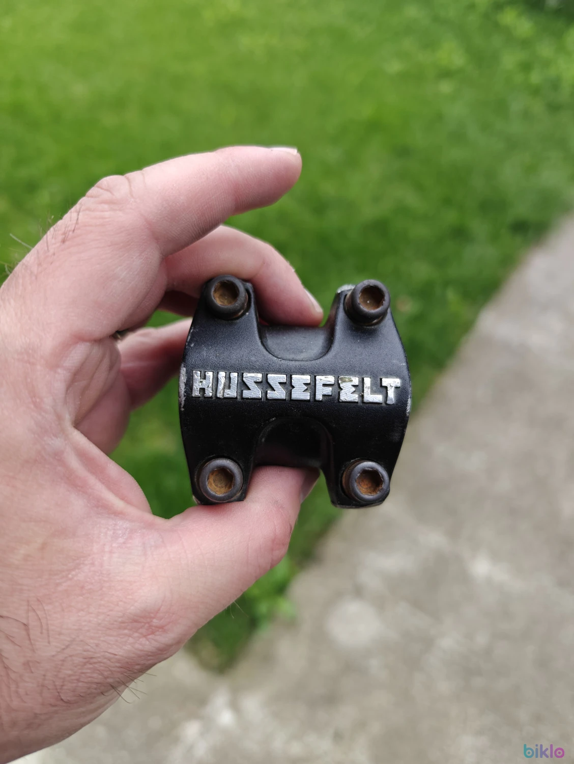 1. Vand pipa TRUVATIV HUSSEFELT BLACK 40MM, stare buna!