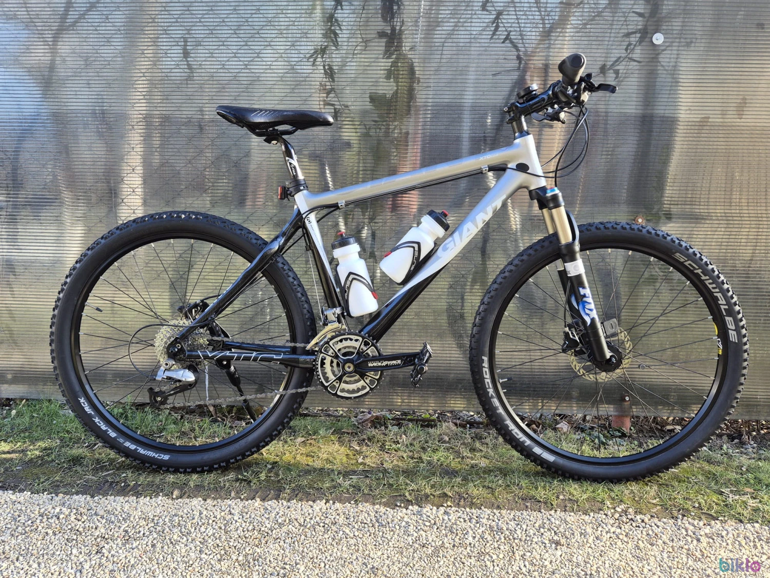 1. MTB Giant XTC C3, 26inch,27v, carbon, Shimano ,Fox, Race Face, Mavic
