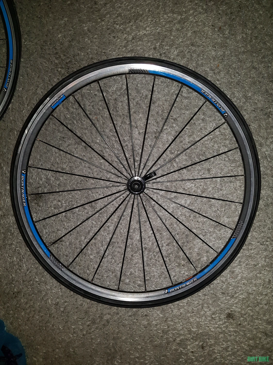 4. Roti Bontrager Cursiera NOI