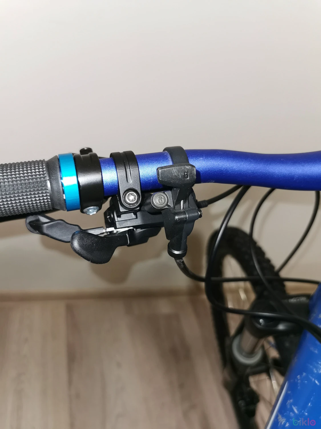 10. Mountain bike cu suspensie