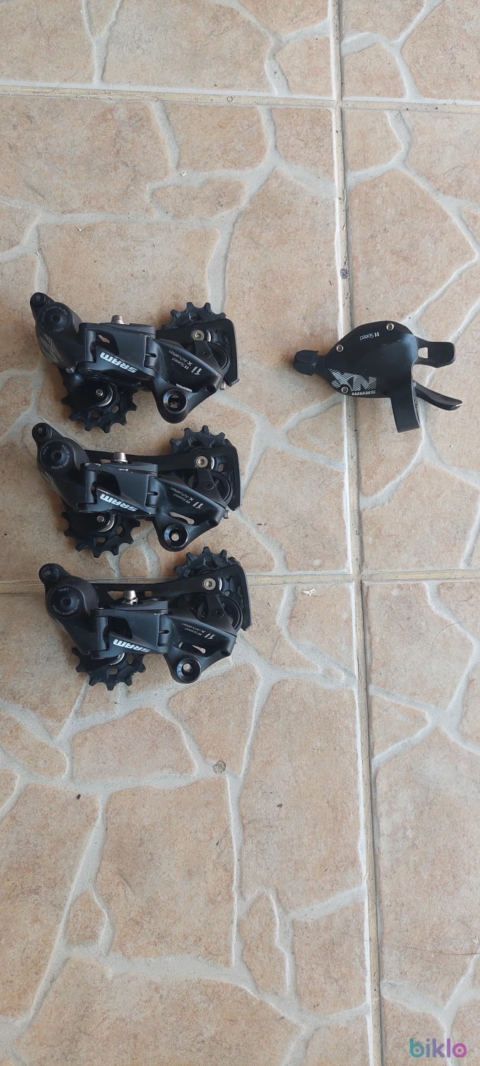 1. Schimbator plus maneta Sram SX 11 vit