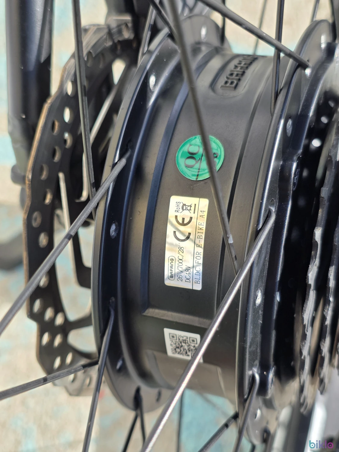 8. Fischer EM1724 e-bike roti29"