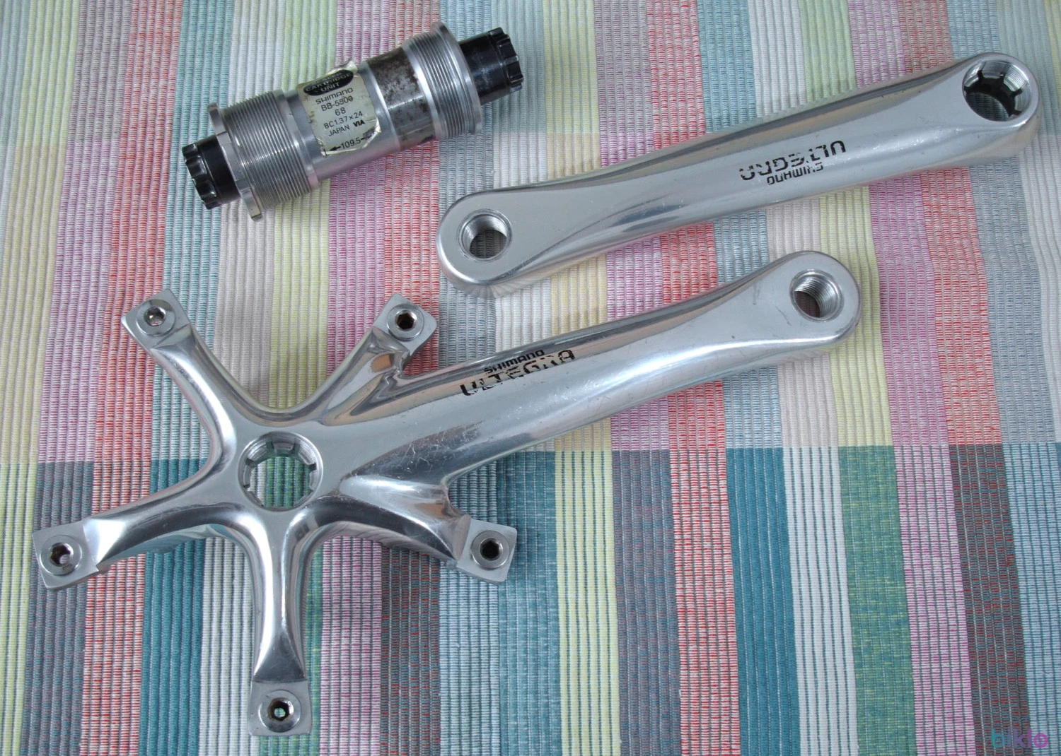1. Vand brate angrenaj plus monobloc Shimano Ultegra 6500 sau triplu