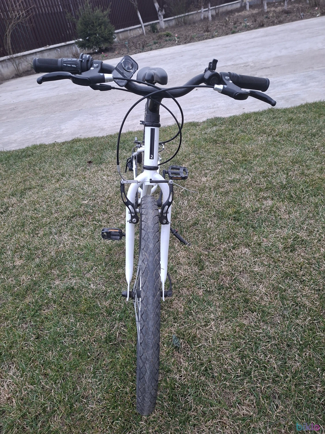 5. Bicicletă polivalentă Riverside 100 24" alb copii