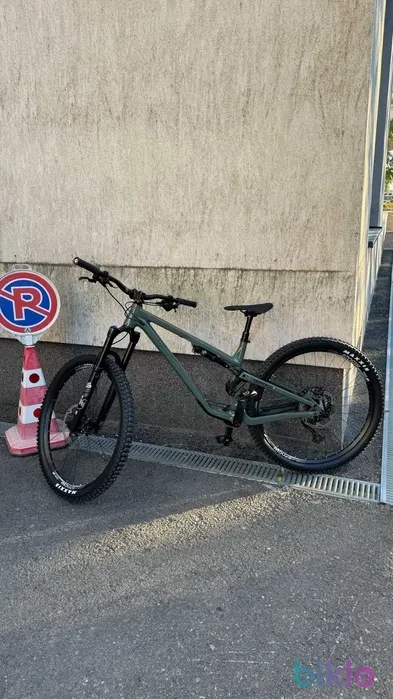 4. Commencal Meta Trail V4 ESSENTIAL KESWICK GREEN - Marime M - Stare foarte buna! Bicicleta lui @alexsece !!
