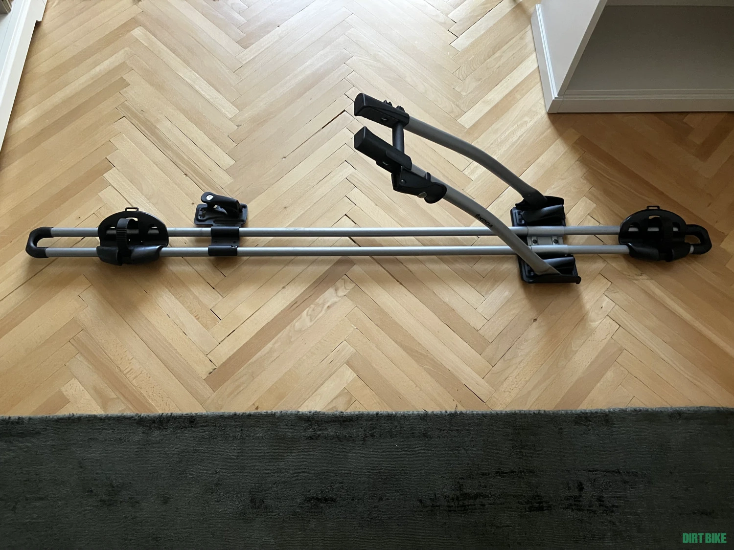 1. Suport pentru bicicletă marca Skoda (Thule FreeRide 532)