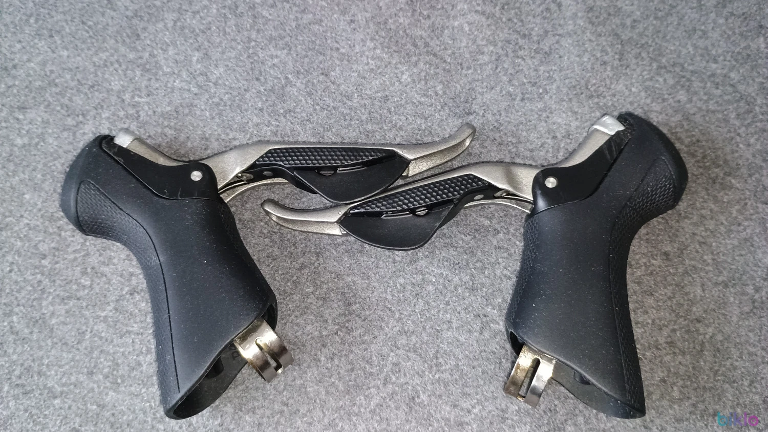2. Manete schimbător frana Ultegra ST-6870 Di2