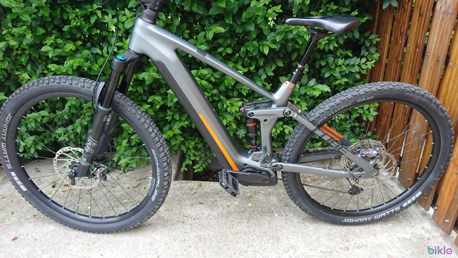 1. Cube carbon, baterie 750, 900 km