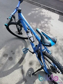 1. Mountain bike cu suspensie