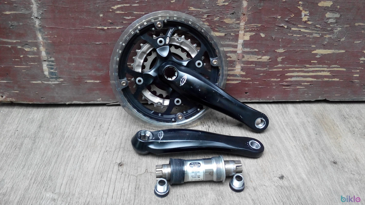 1. Angrenaj Deore hollowtech pedalier mtb