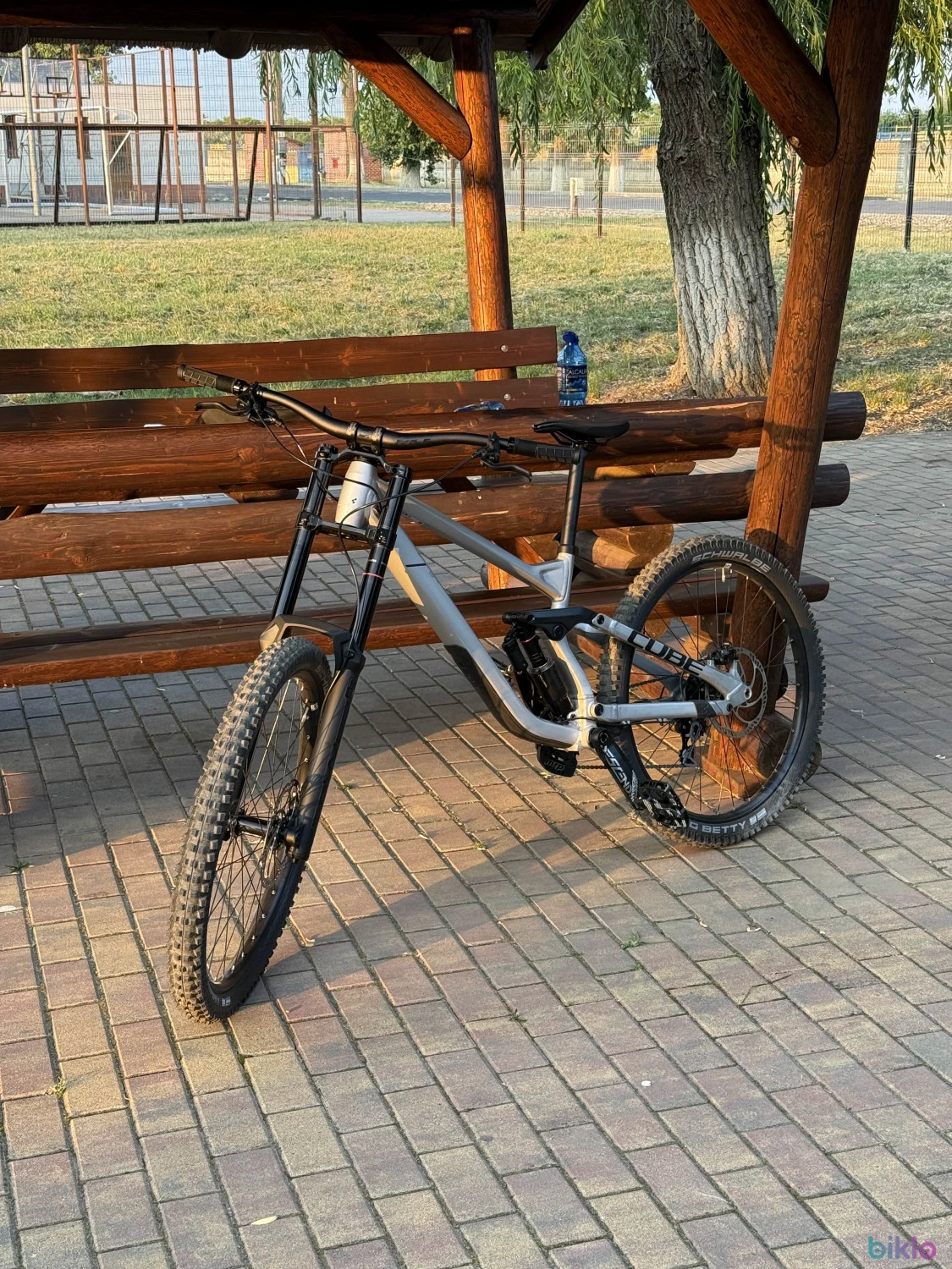 1. Vand Bicicleta Cube Two15Pro 2025