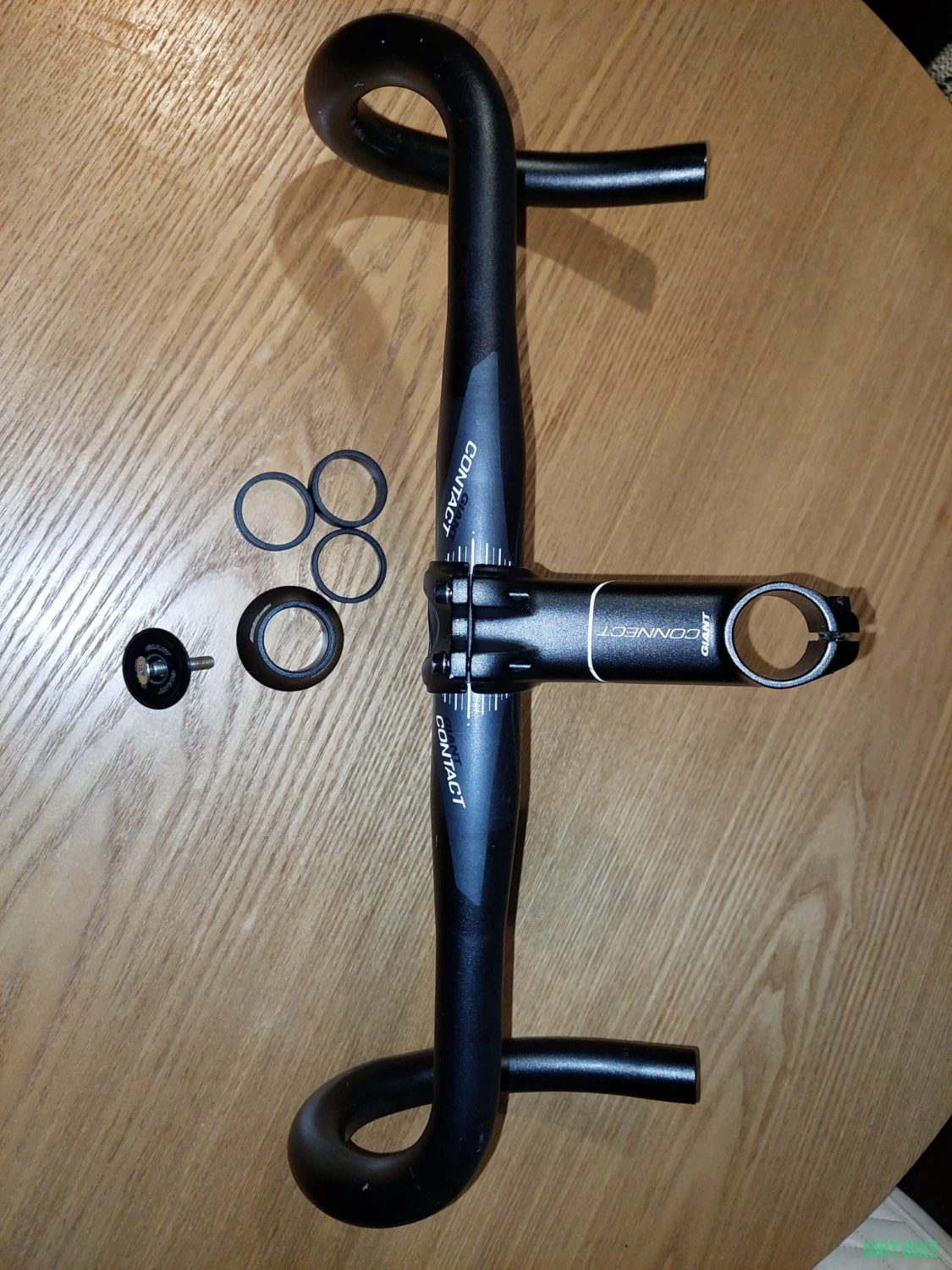 1. Ghidon Giant Contact + Pipa Giant Connect