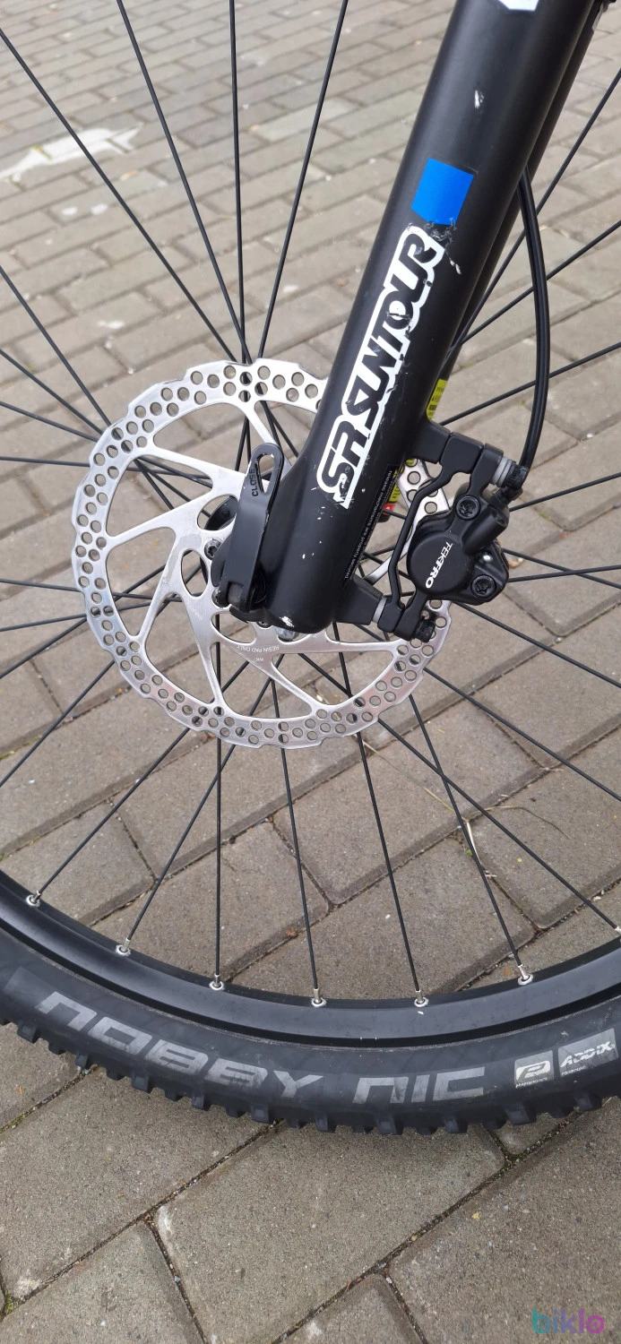 6. Bicicleta MTB Rockrider st530