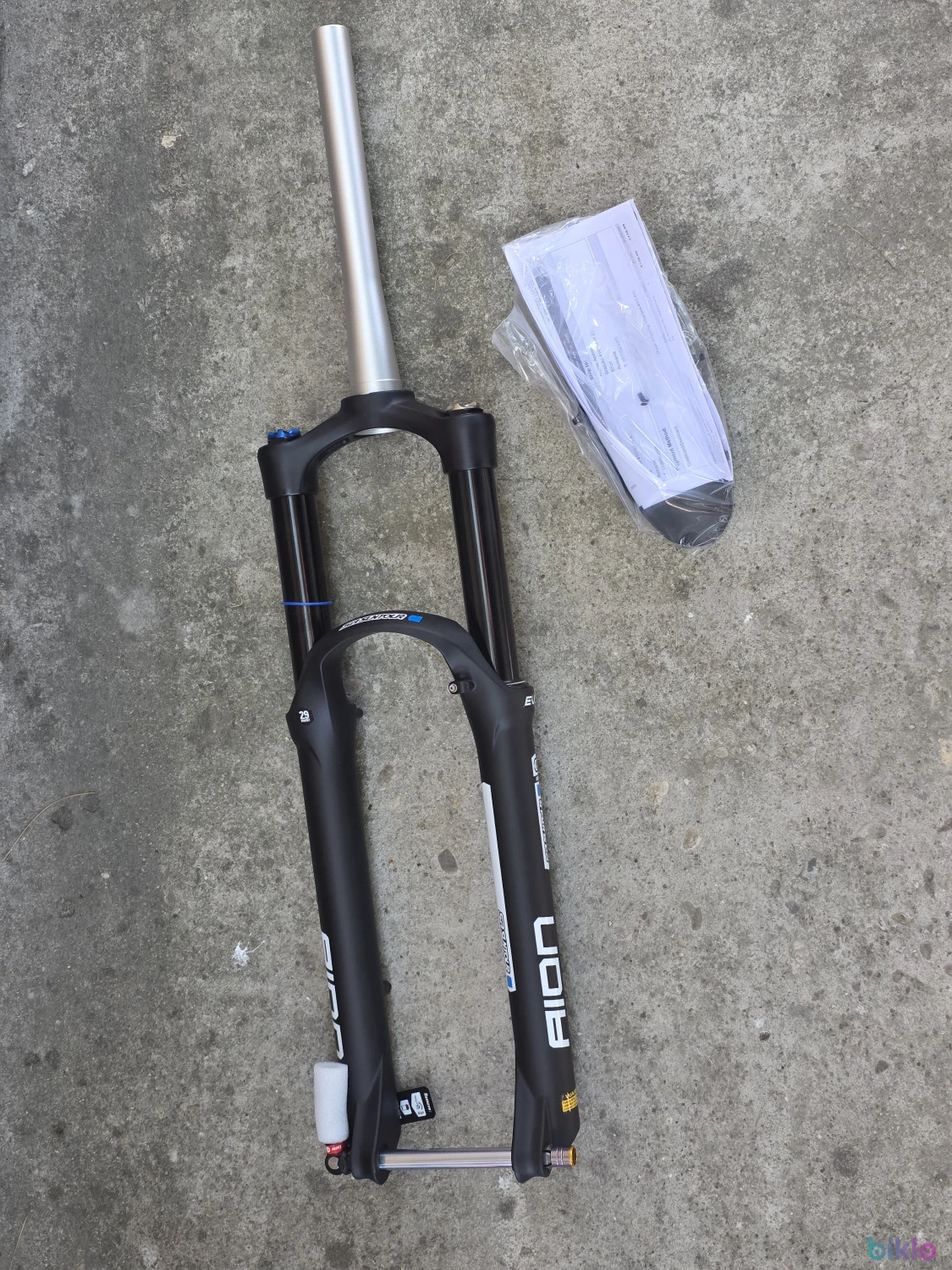 1. Furca suspensie Suntour Aion 35 Boost Tapered 29" cursa 150mm RC-PCS