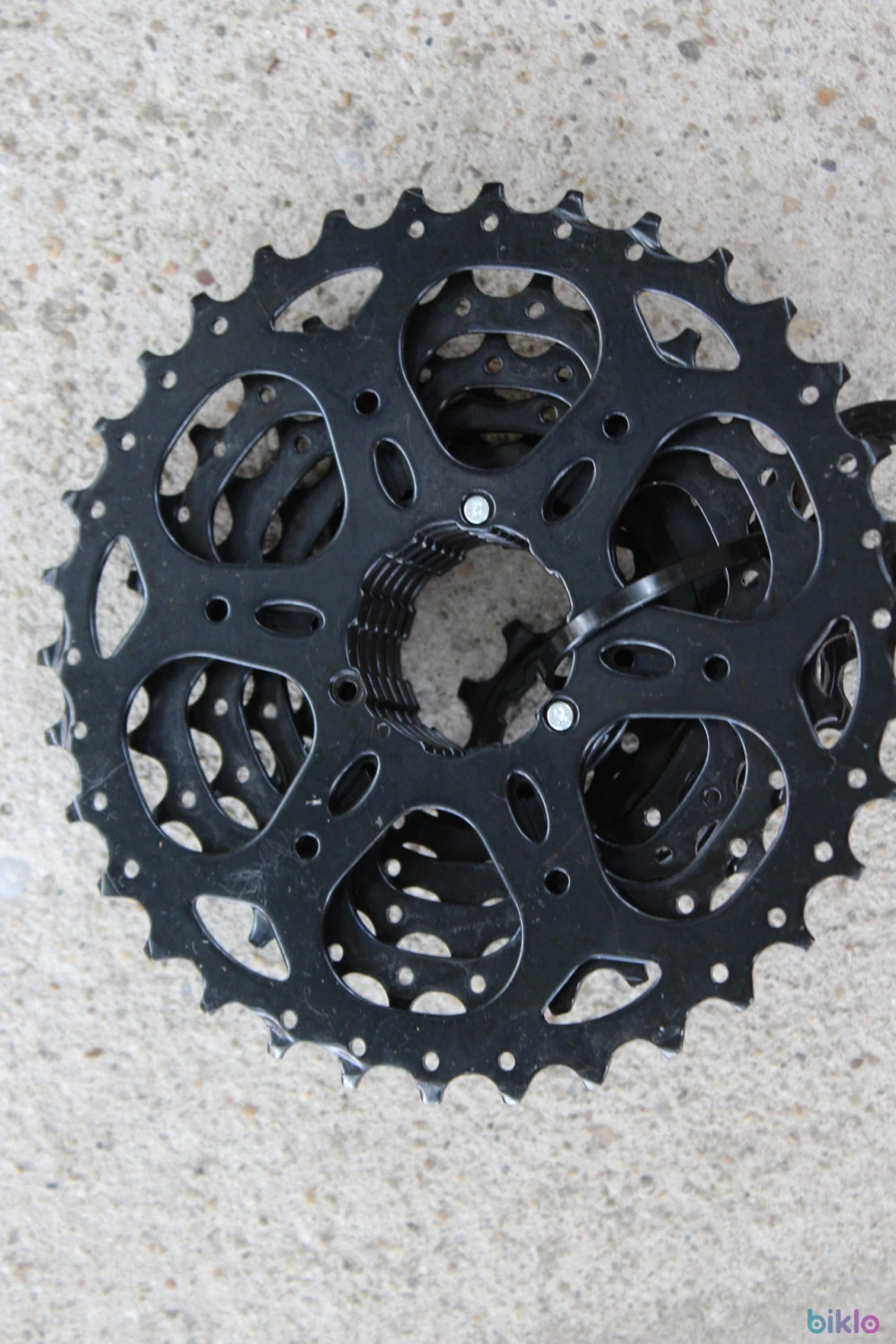 4. Microshift AcolyteX 8-viteza 11-34T. pinion caseta HG