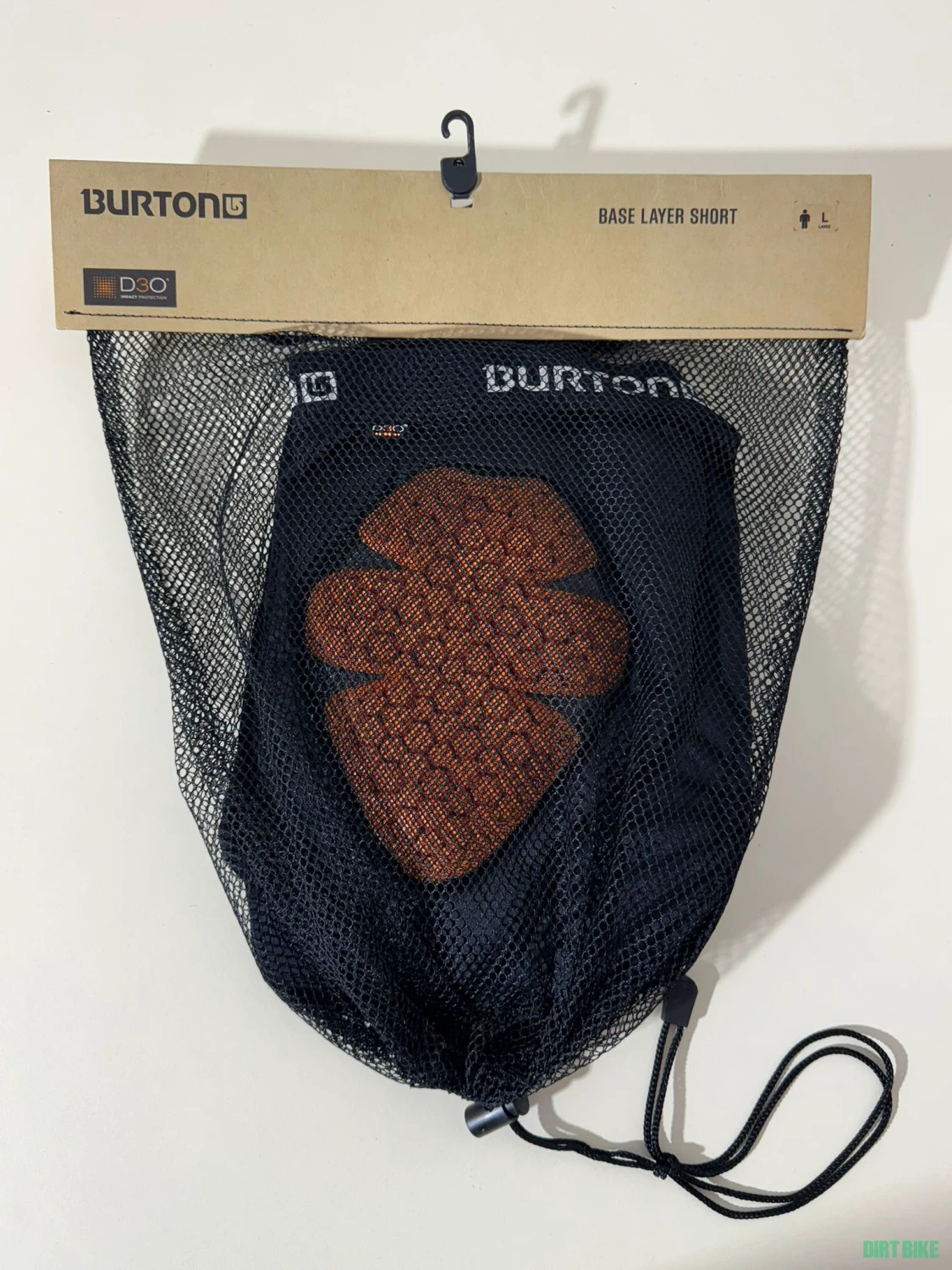 1. BASE LAYER SNOWBOARD SHORTS BURTON D30 MB
