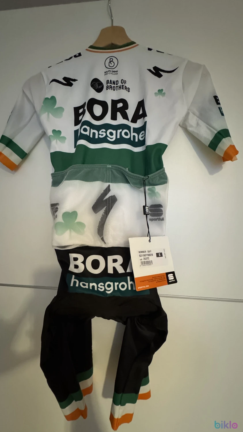3. Compleu echipament ciclism Sportful Bora Hansgrohe Aero suit