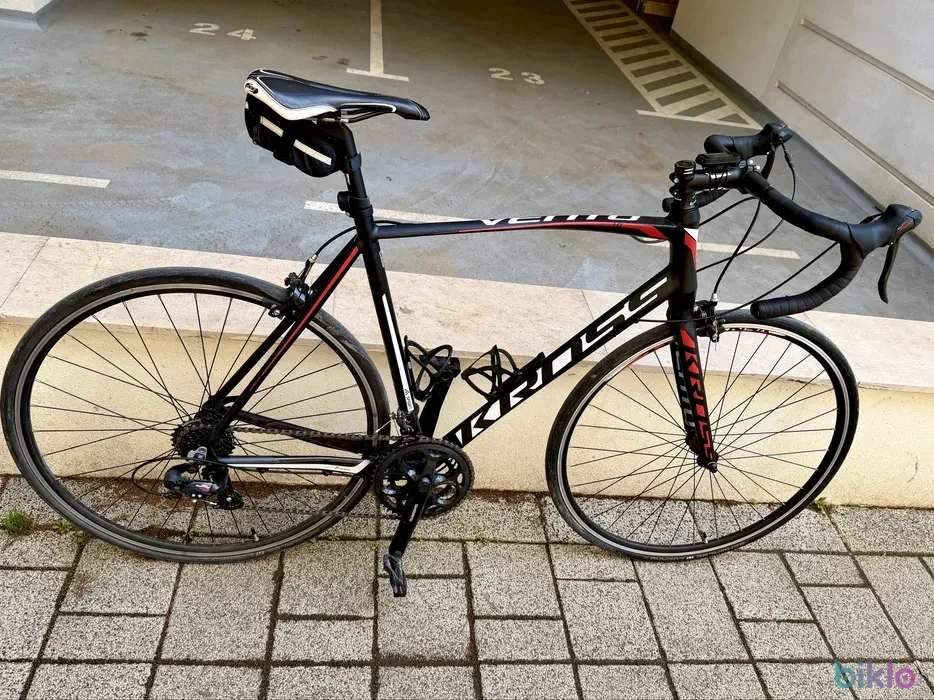 1. Bicicleta cursiera Kross Vento 1.0 2018