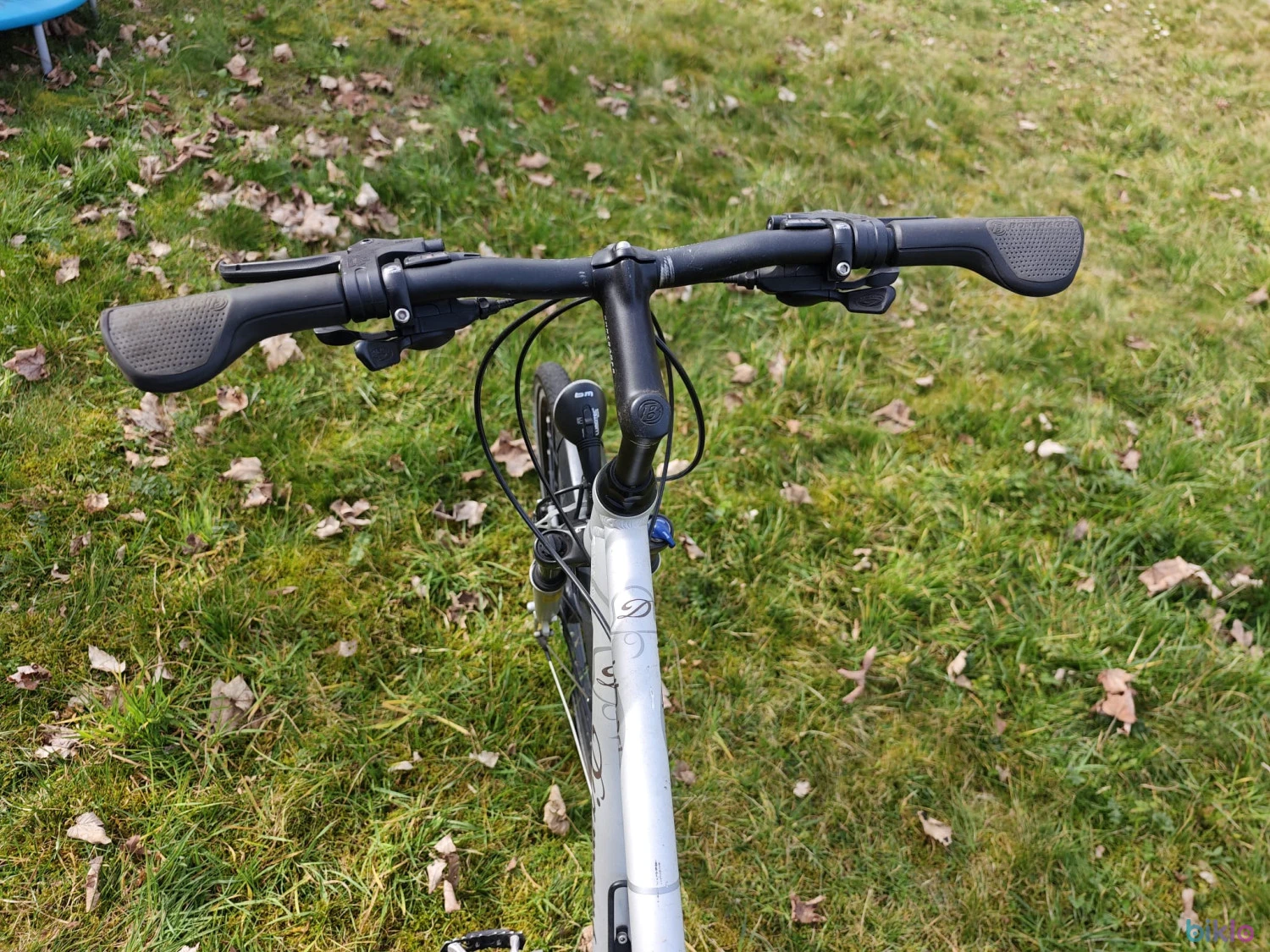 7. Bicicleta, de vanzare.