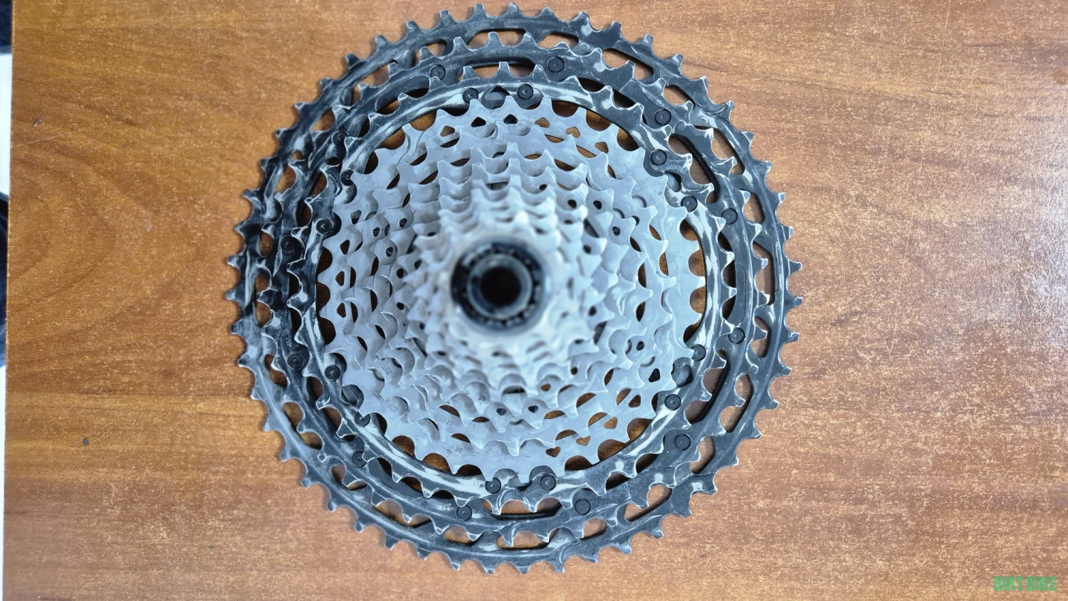 7. Grupset Shimano XTR 9100 , pedalier Race Face Next R Carbon 1x12