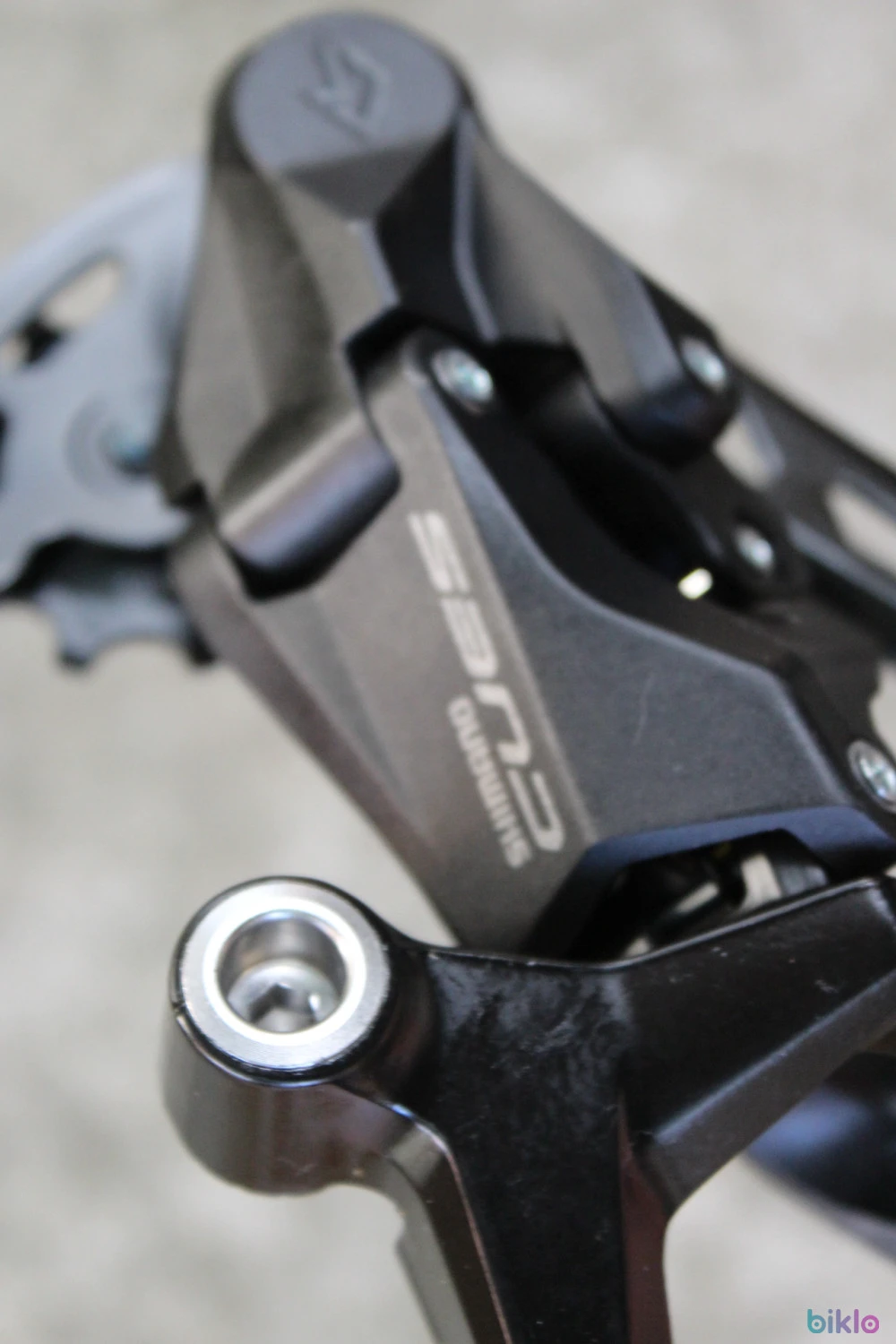 5. Shimano CUES RD-U3020 9-vit. schimbator spate