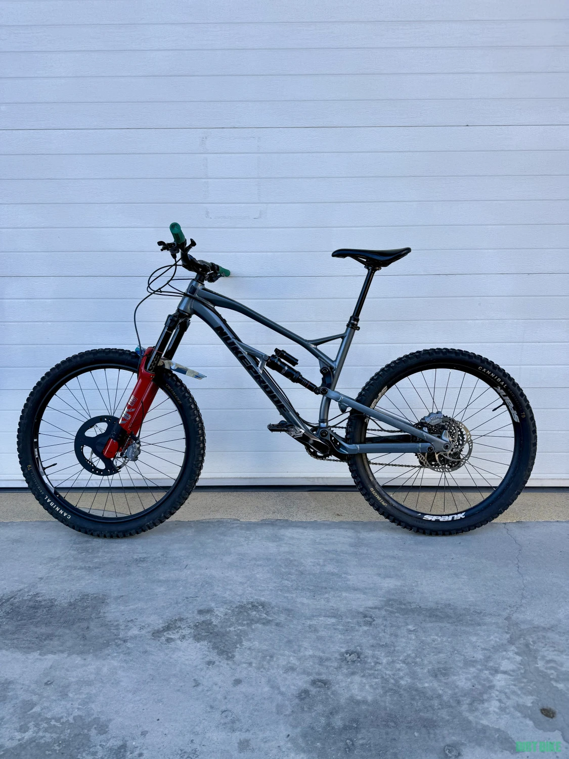 1. Nukeproof Mega AL – mărime L – Lyrik RC2 Ultimate 170, Super Deluxe Ultimate, GX 12s, frâne Maven