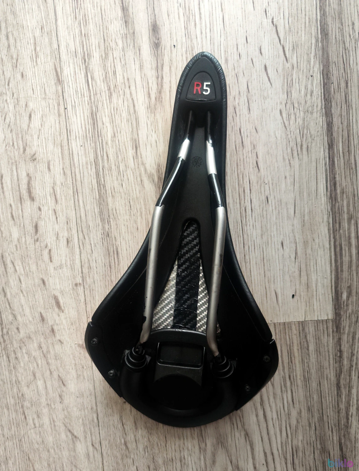 2. Șa Fizik Aliante R5