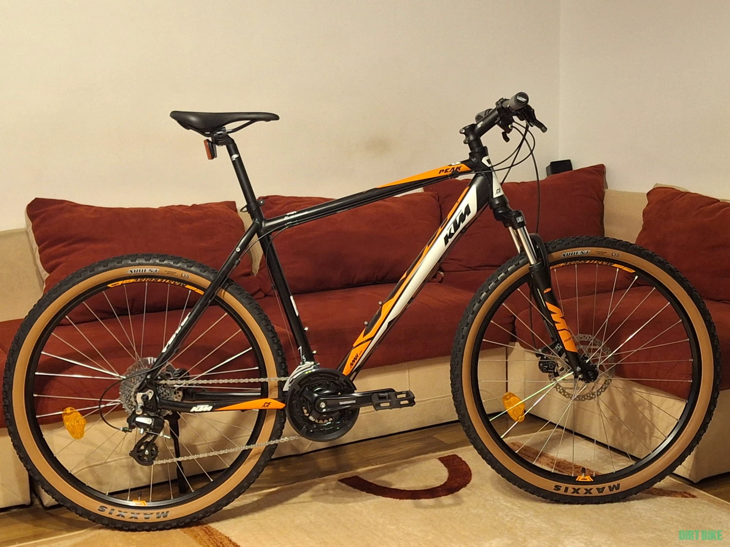 1. Bicicleta 27.5" KTM Peak