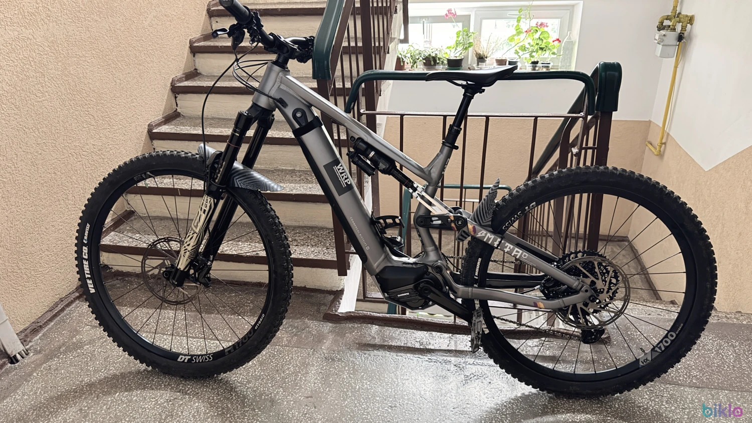 2. Commencal meta power AM
