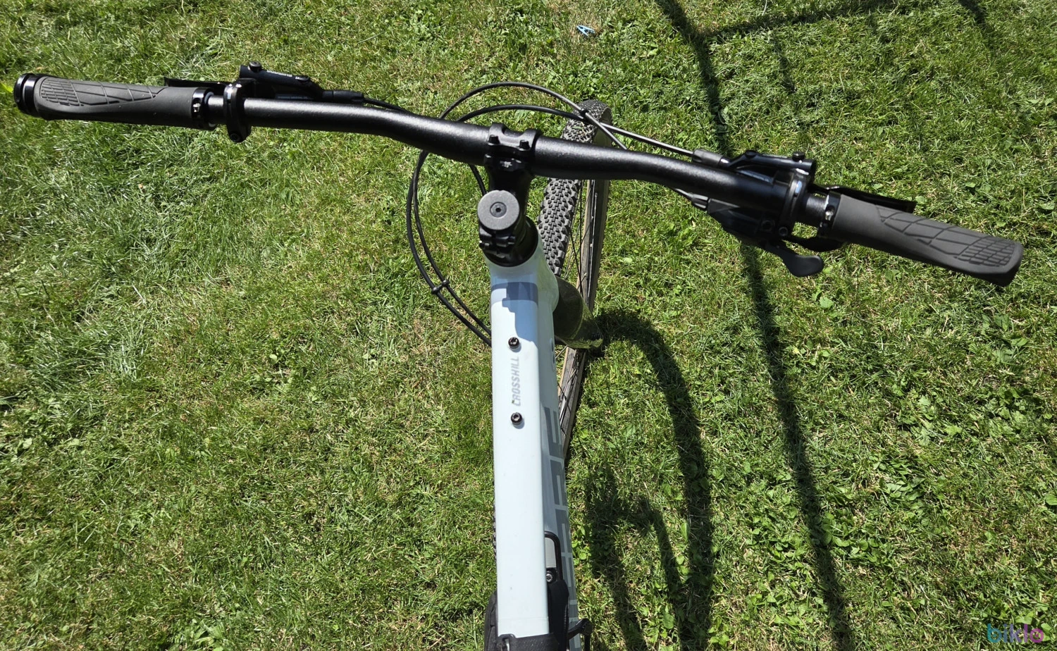 6. Bicicleta Gravel flatbar L