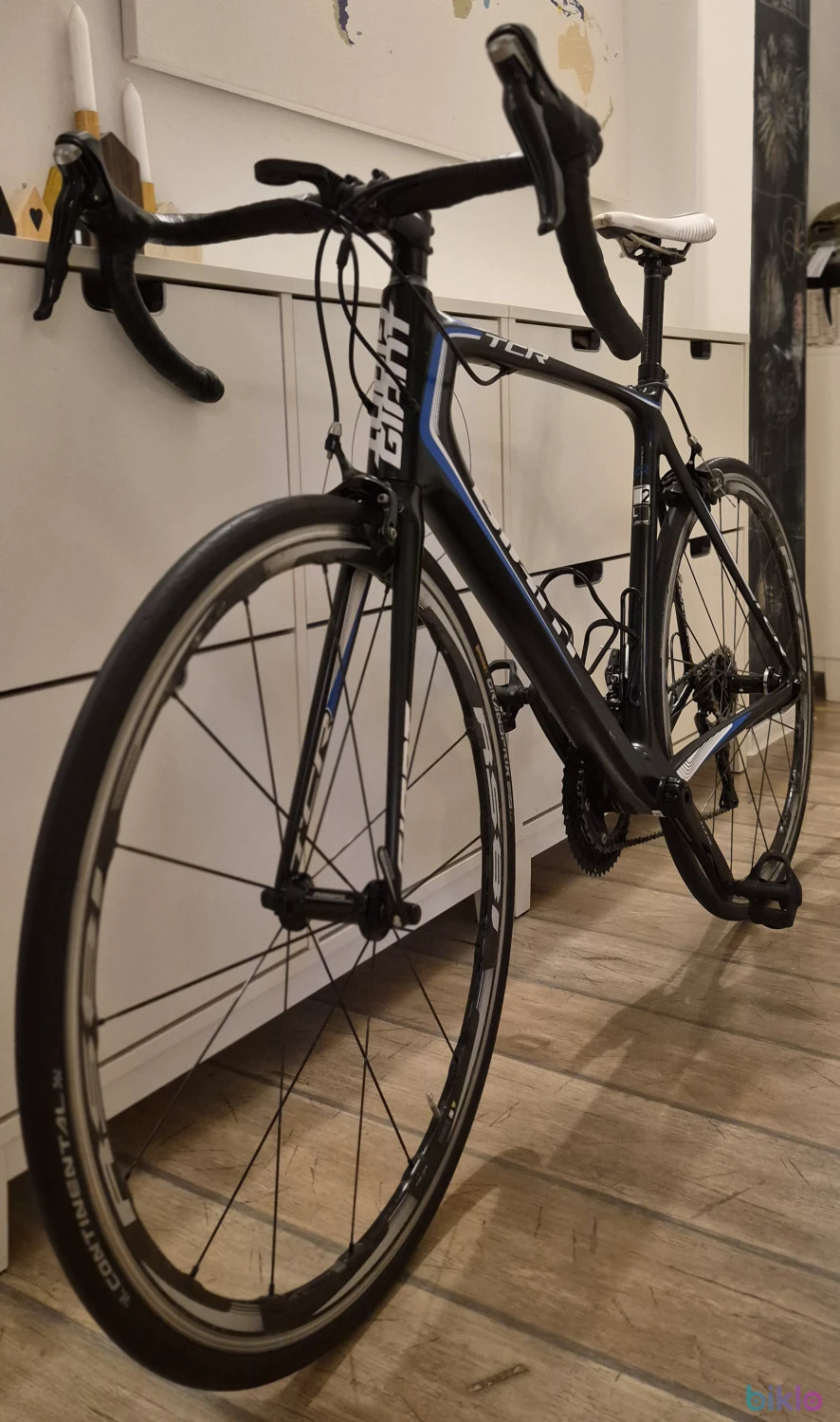 4. Cursieră Giant TCR 2, carbon, L