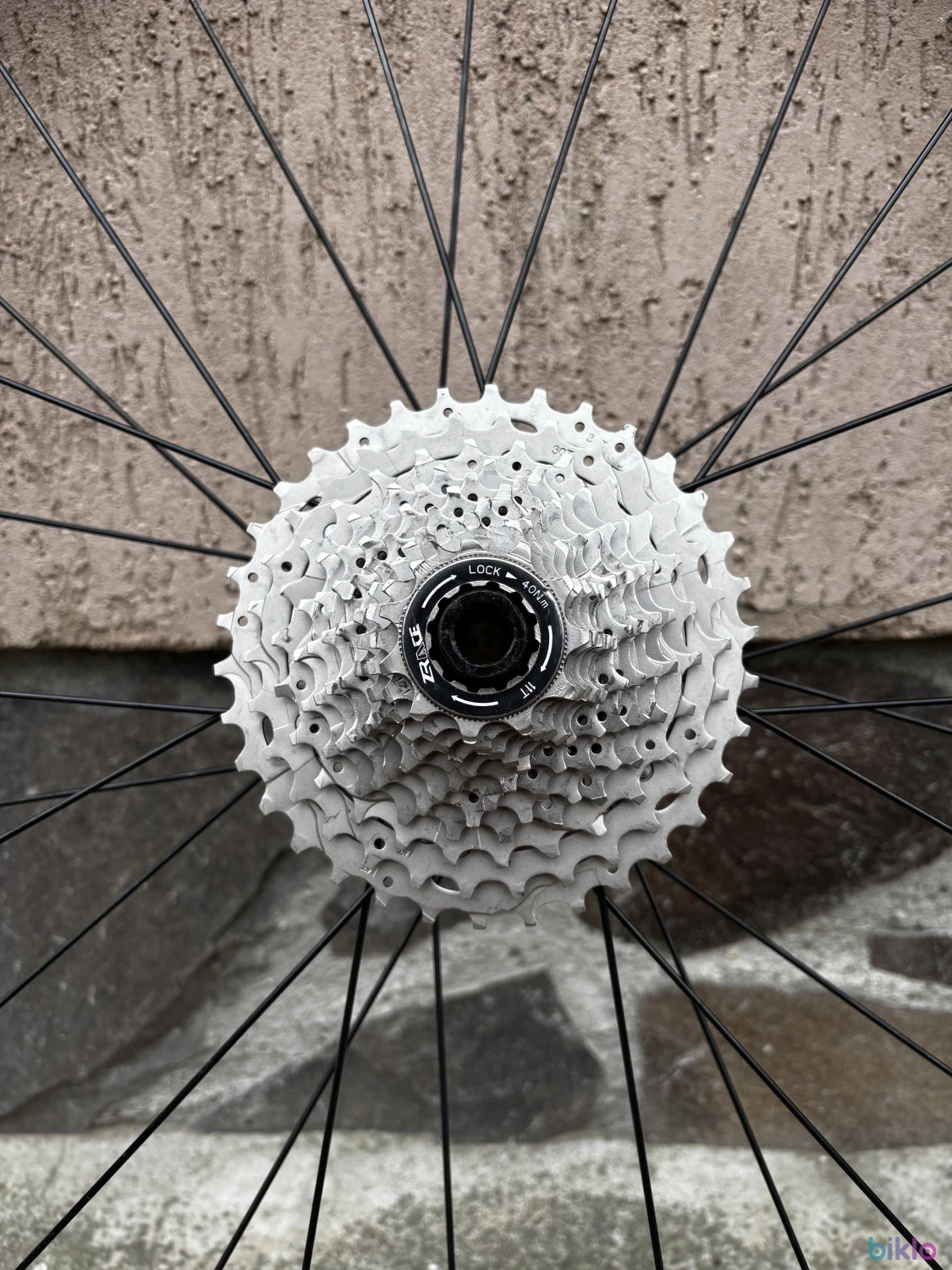 7. SHIMANO WH-RS171 28" + Disc Shimano RT70 160mm/140mm Center Lock + ZRACE 12S HG Cassette
