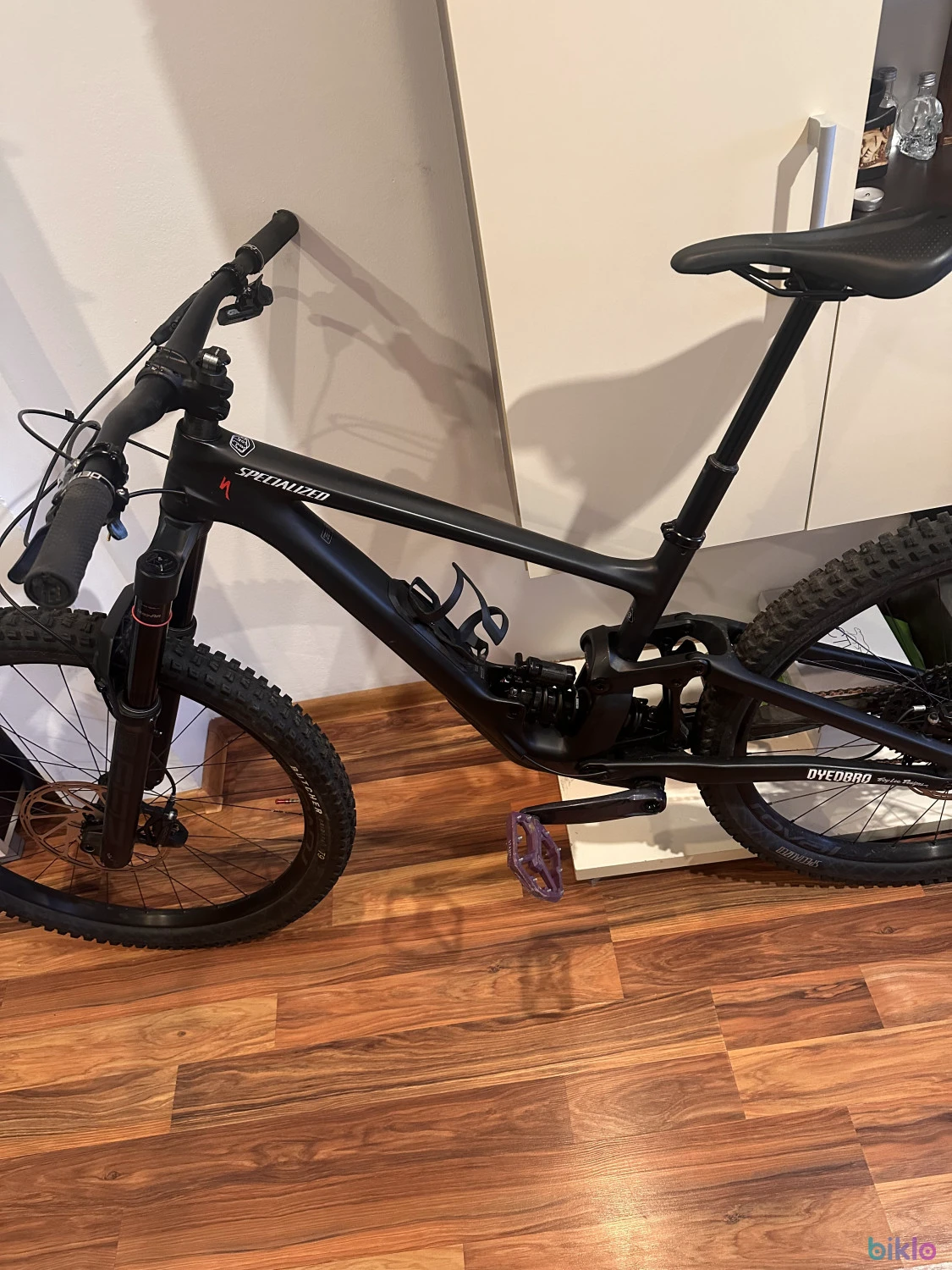 4. Specialized Enduro Expert 16999 lei doar săptămâna asta !