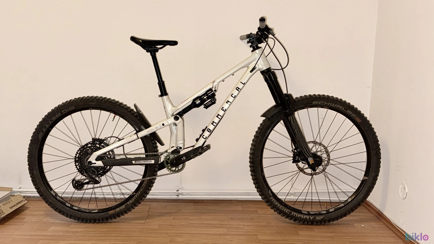 1. Commencal meta sx v5, marimea S