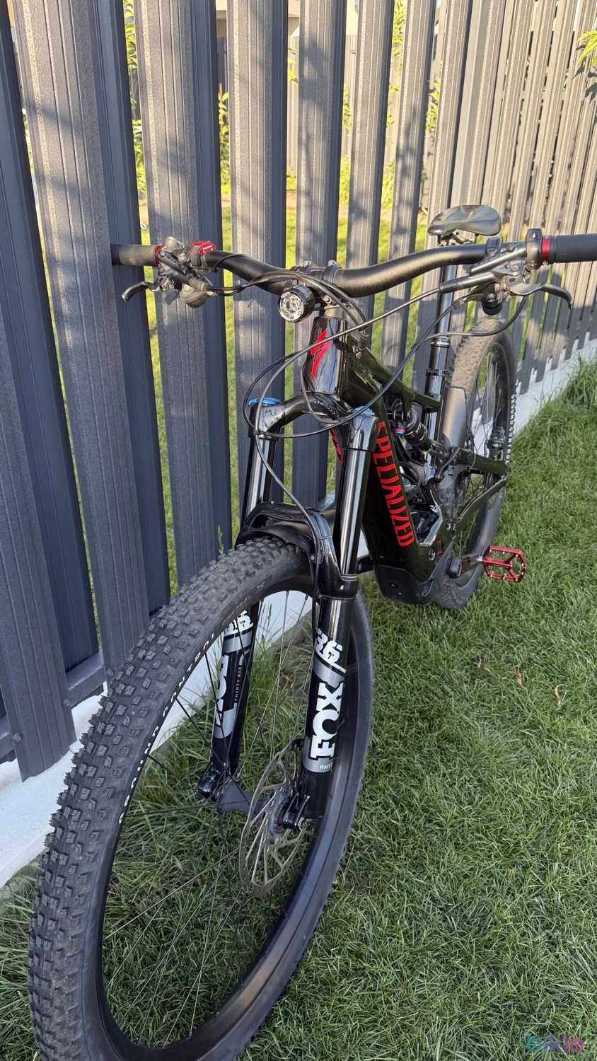10. Specialized Levo Turbo Comp M 2021 full box