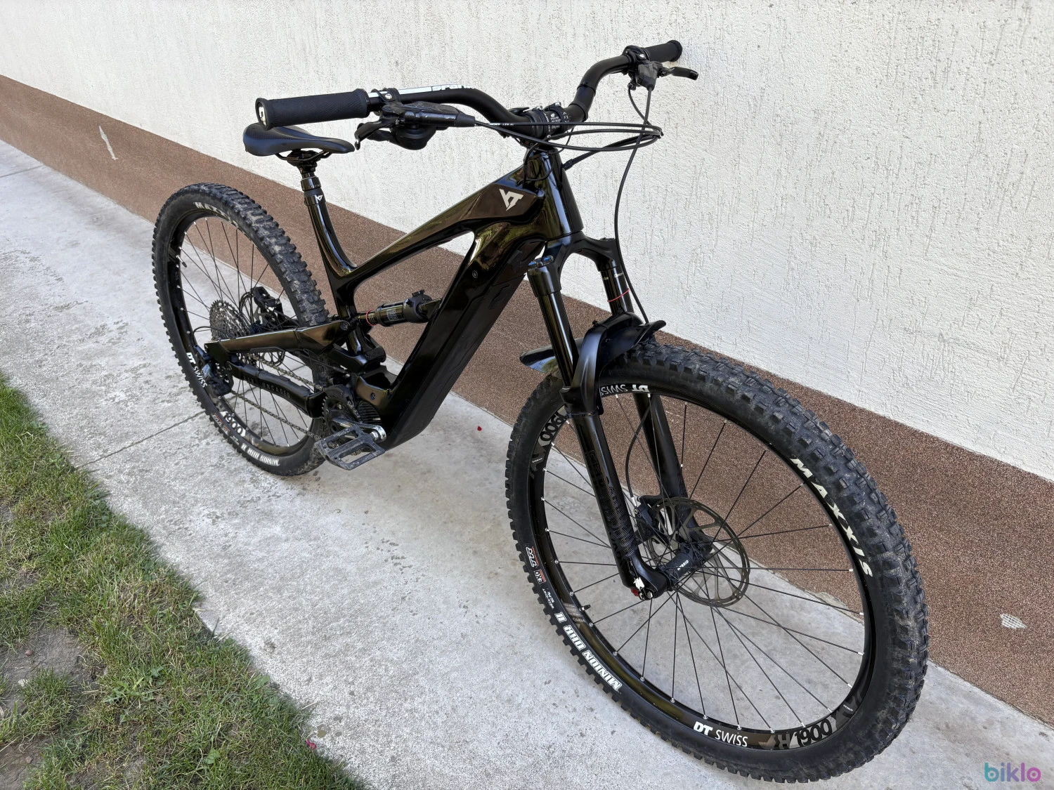 6. YT Decoy Base 29 – E-bike Enduro/Trail 2020