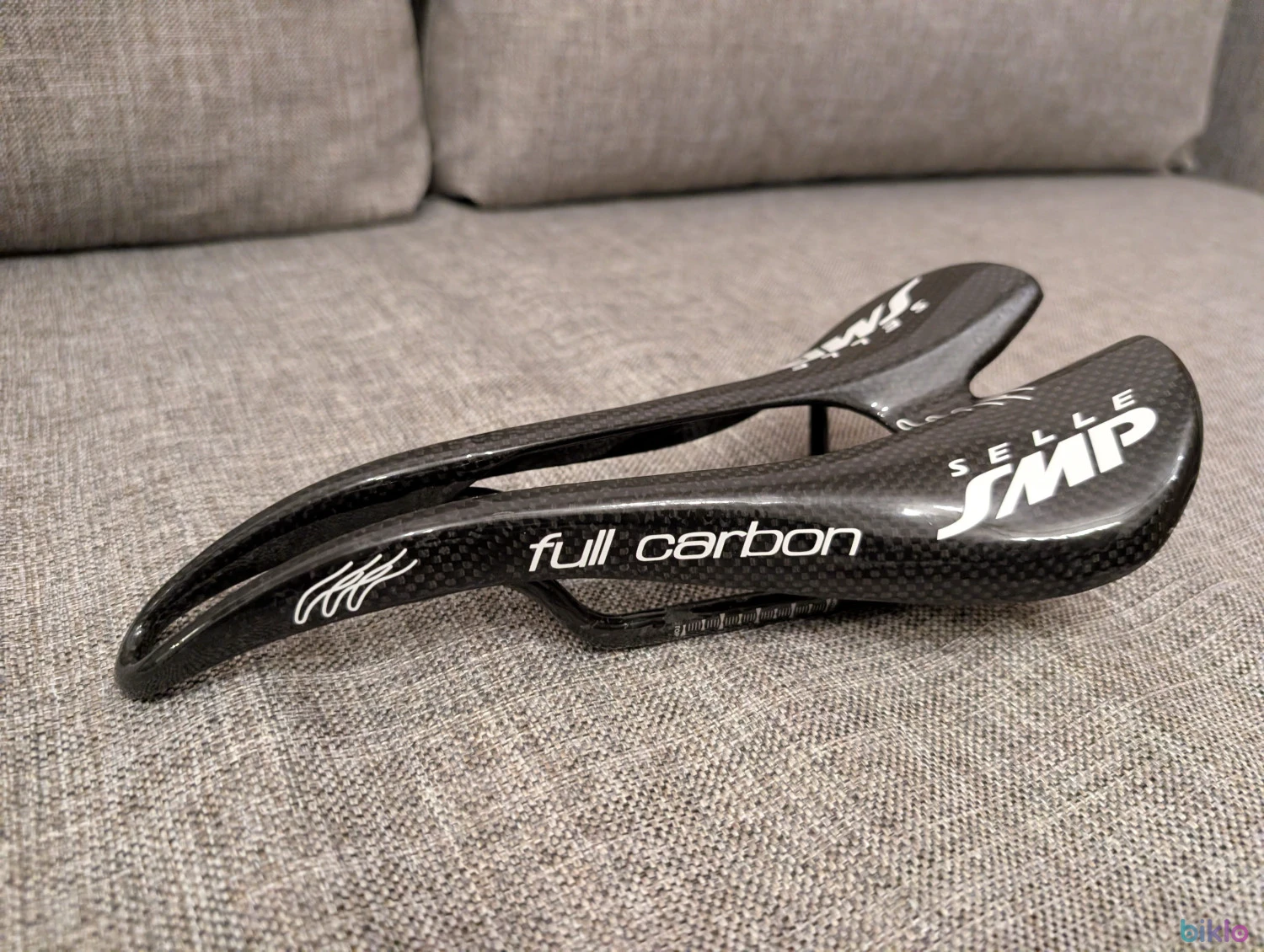 3. Sa bicicleta cursiera Selle SMP Full Carbon 136g 130mm