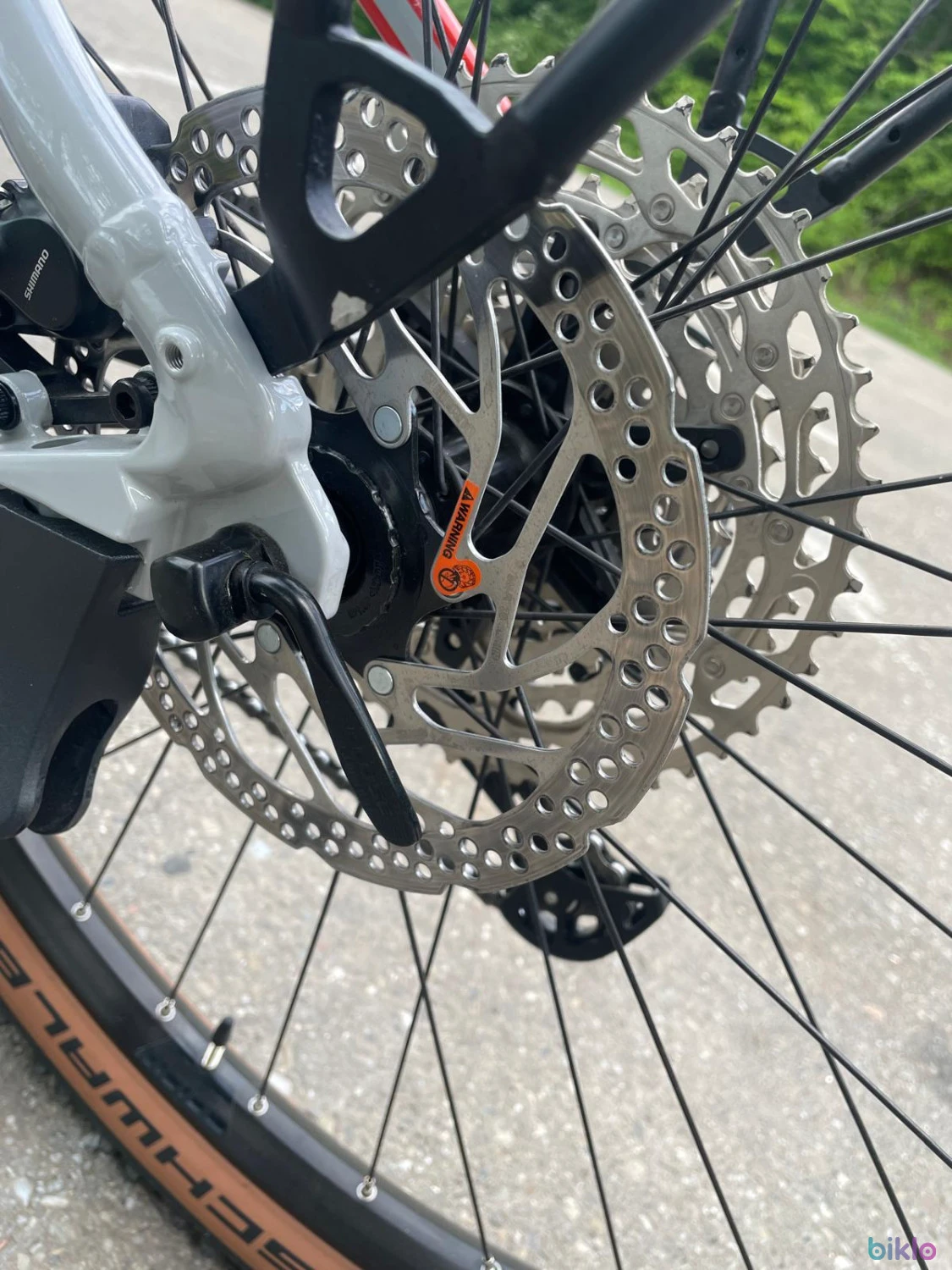 4. Bicicleta electrica Cube reaction pro