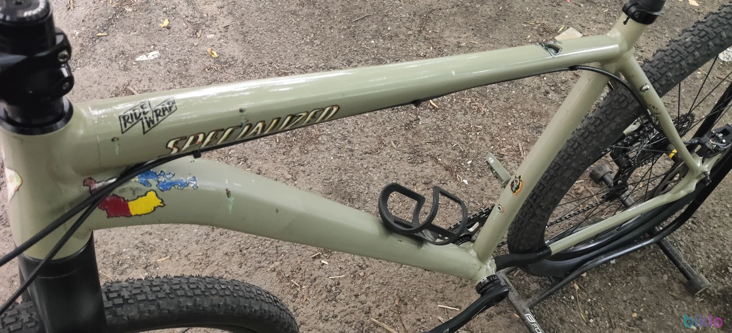 10. Bicicleta Monster Gravel